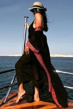 vêtement de plage noir Maimiti